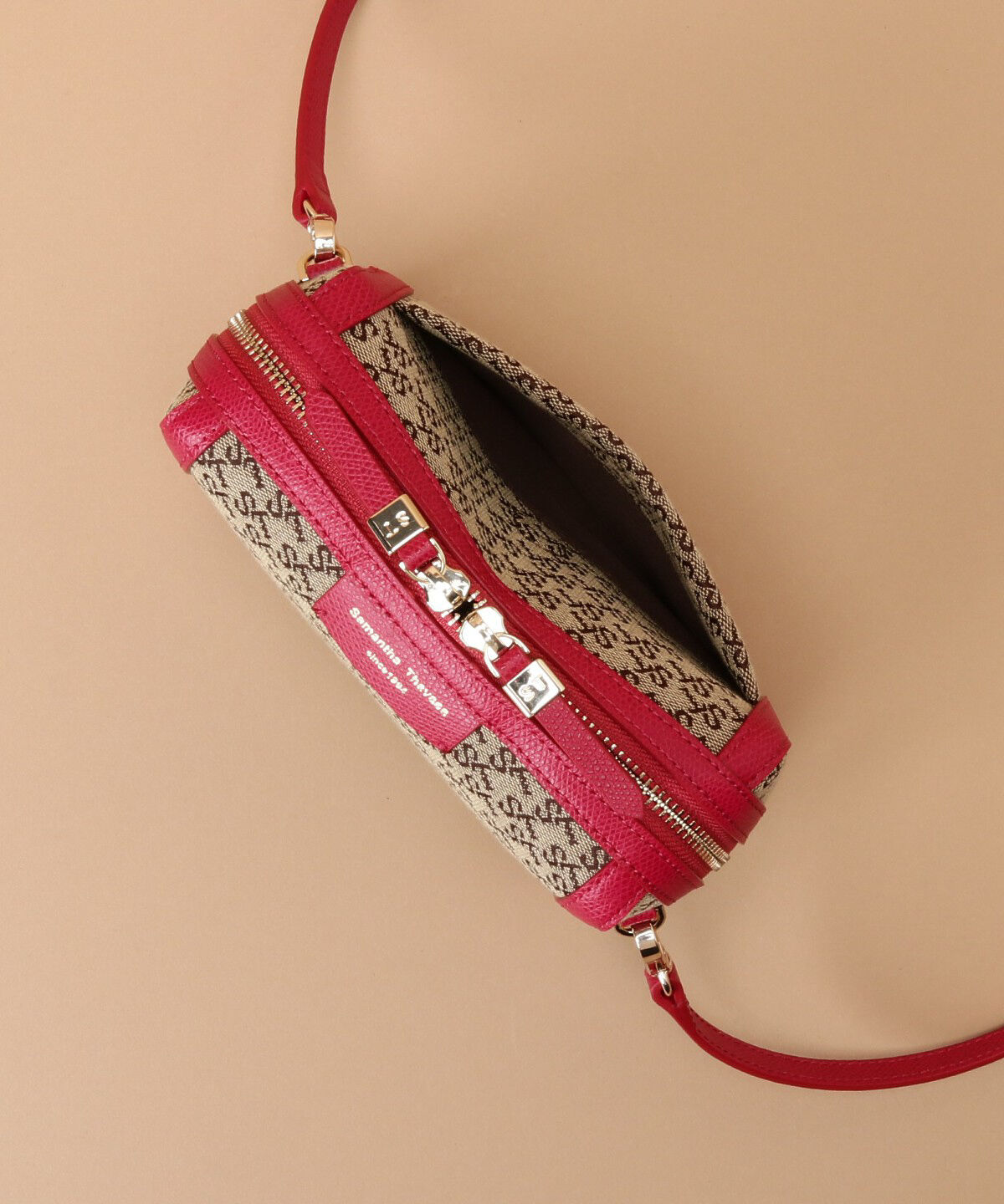 Samantha Thavasa「ST Jacquard ポシェットカレ」|ショルダー・メッセンジャー|