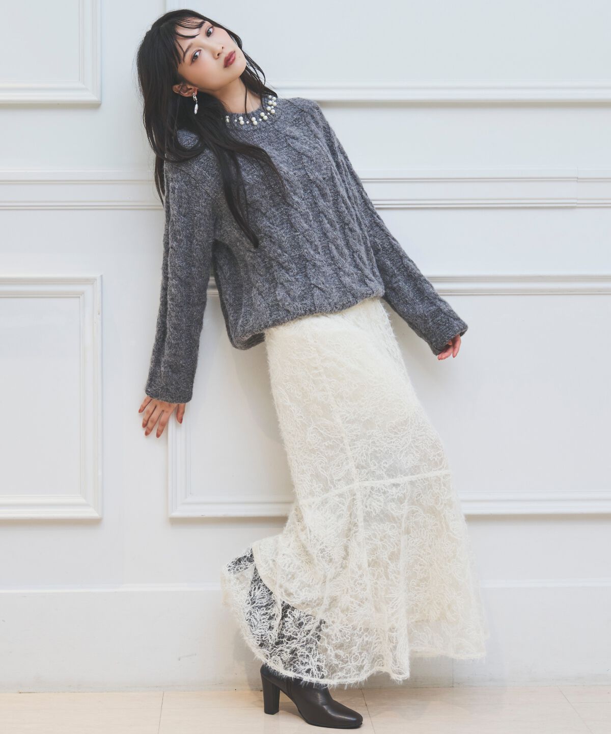 アンドクチュール「パール襟ケーブルニットプルオーバー」|ニット・セーター|