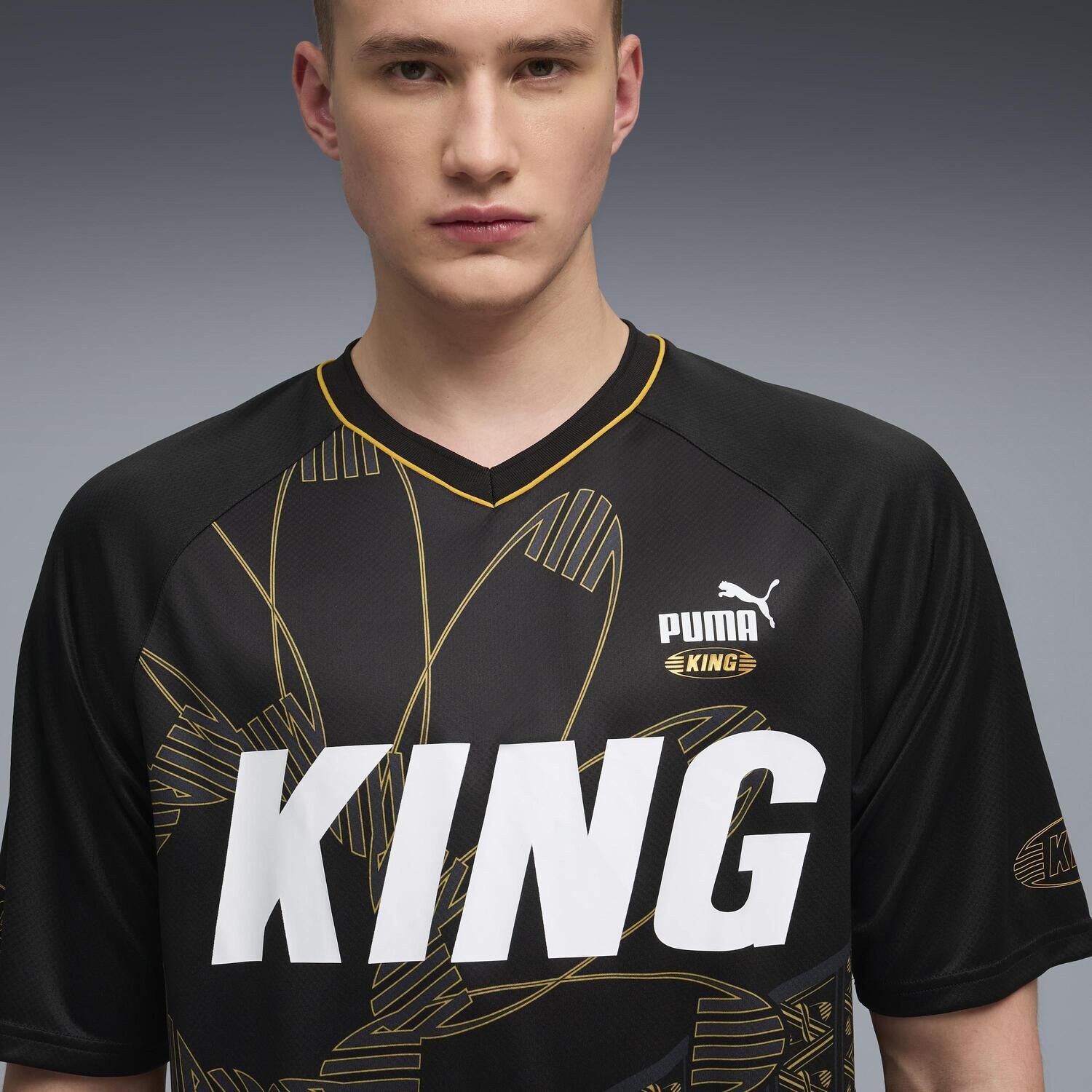 PUMA「【PUMA ｳｪｱ】M KING EXTRAVAGANZA JERSEY」|Tシャツ・カットソー|