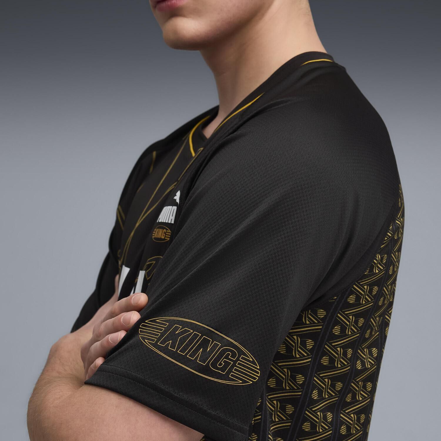 PUMA「【PUMA ｳｪｱ】M KING EXTRAVAGANZA JERSEY」|Tシャツ・カットソー|