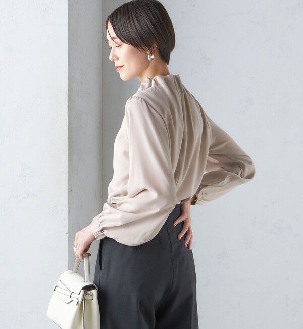 SHIPS for women「〈手洗い可能〉ネック ギャザー ソリッド 起毛 サテン ブラウス」|シャツ・ブラウス|
