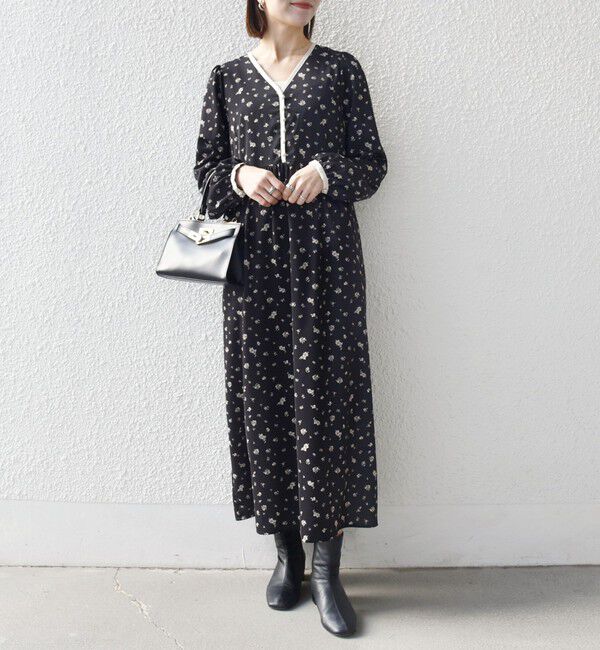 SHIPS any「SHIPS any:〈洗濯機可能〉フラワー プリント バイカラー Vネック ギャザー ワンピース」|ワンピース|