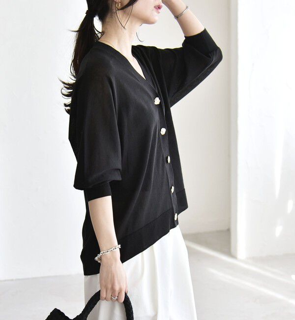 quaranciel「《予約》quaranciel:〈接触冷感/手洗い可能〉メタルボタン Vネック シアー ニット カーディガン」|カーディガン|