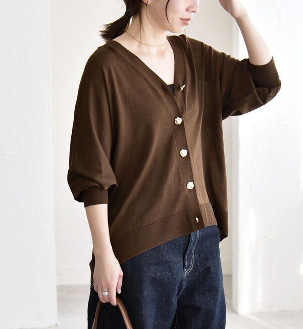 quaranciel「《予約》quaranciel:〈接触冷感/手洗い可能〉メタルボタン Vネック シアー ニット カーディガン」|カーディガン|