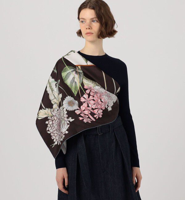 TOMORROWLAND GOODS「Atelier TOMORROWLAND DOUBLE FLOWER シルクスカーフ」|バンダナ・スカーフ|