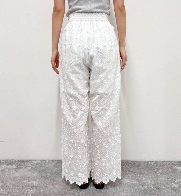 fredy emue「3D刺繍スカラップイージーパンツ」|チノ|