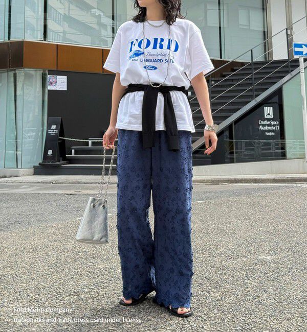 fredy emue「3D刺繍スカラップイージーパンツ」|チノ|