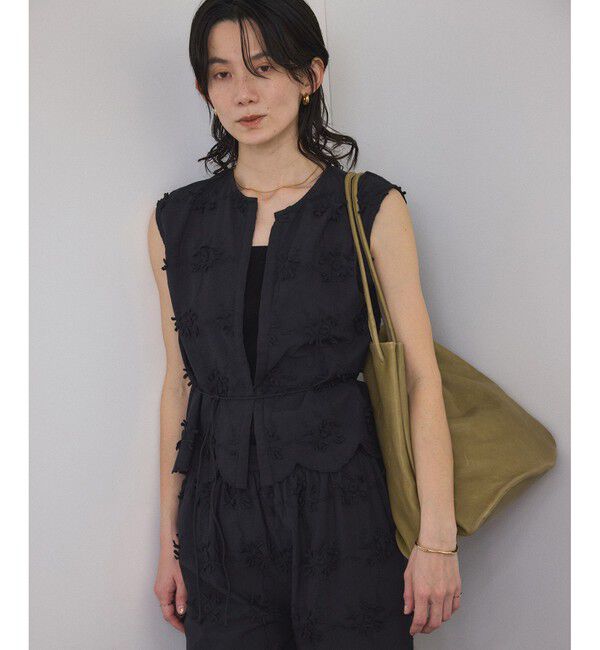 SALON adam et rope'「【WEB限定】３Dフラワーレースブラウス/ジレ［セットアップ対応］」|シャツ・ブラウス|ブラック(01)