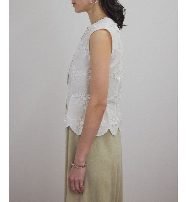 SALON adam et rope'「【WEB限定】３Dフラワーレースブラウス/ジレ［セットアップ対応］」|シャツ・ブラウス|