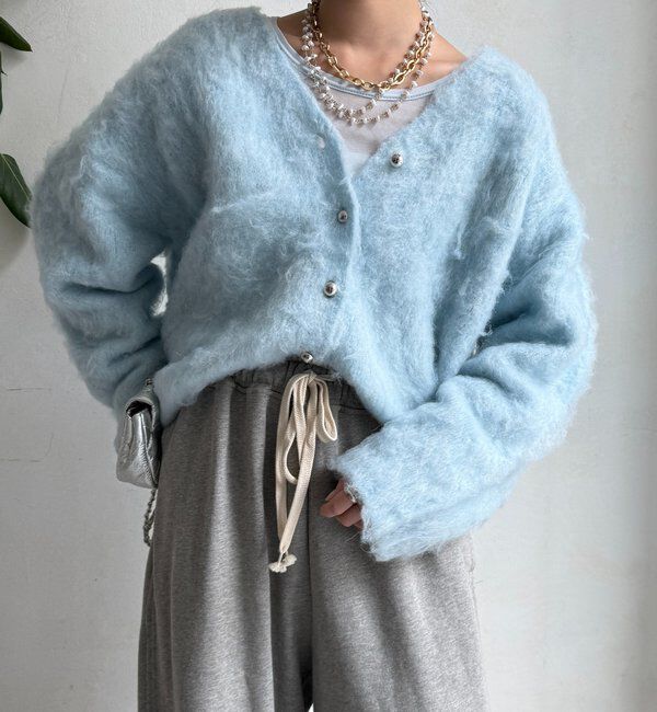  「ブラッシュ加工シルバーボタンカーディガン」|カーディガン|