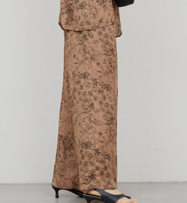  「【セットアップ対応】ボタニカルサテンスラックス」|チノ|