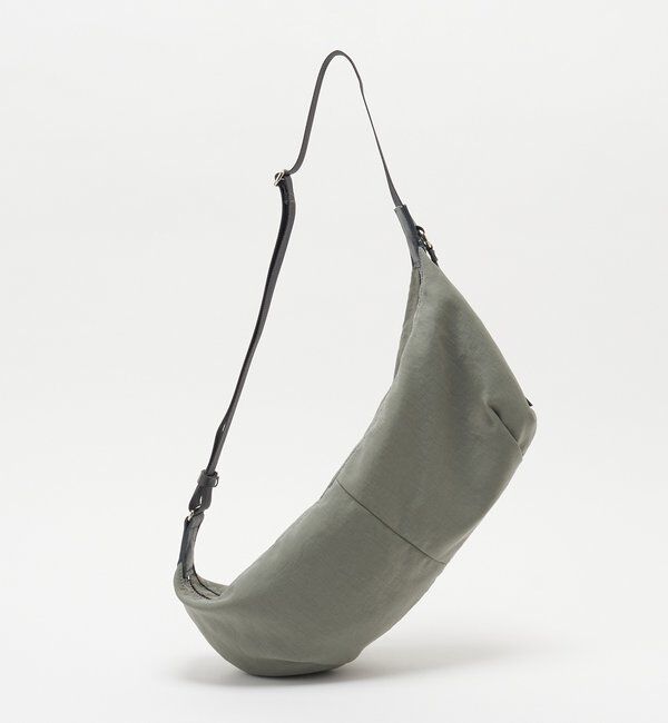  「ナイロンバナナボディバッグ」|ショルダー・メッセンジャー|