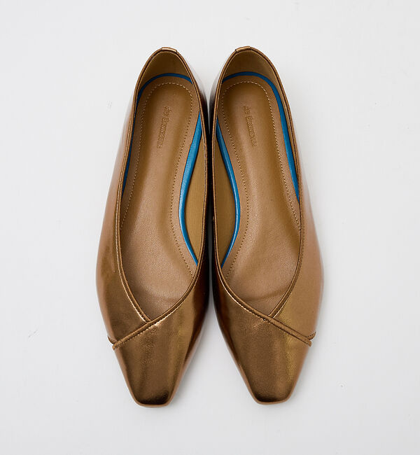 AU BANNISTER「【Vibram/ヴィブラムソール】Ｖカットフラットパンプス」|パンプス|