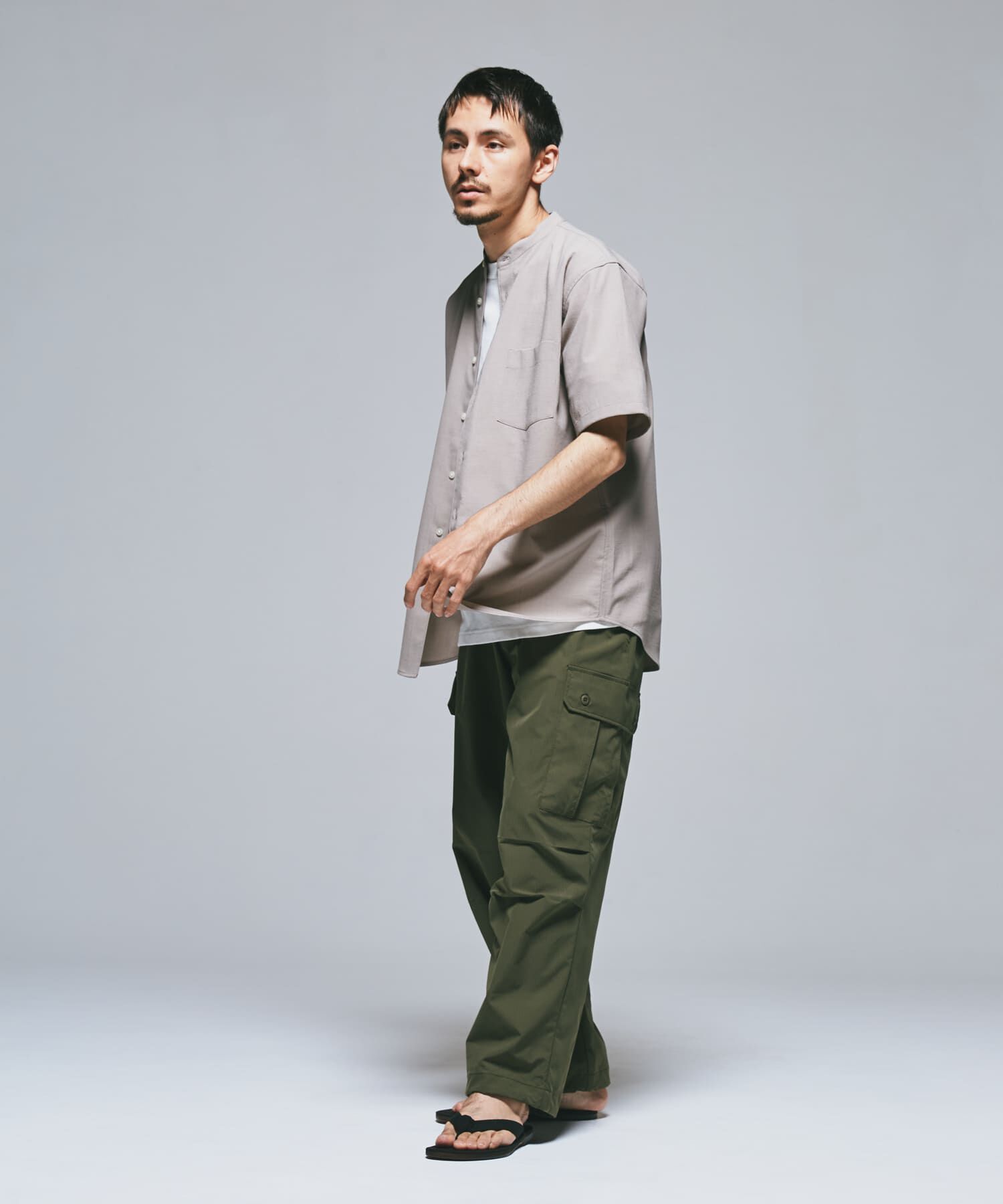 URBAN RESEARCH DOORS「『一部WEB限定』『UR TECH DRYLUXE』バンドカラーシャツ」|シャツ・ブラウス|