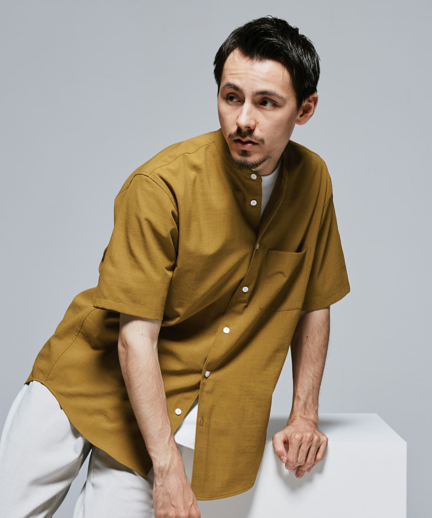 URBAN RESEARCH DOORS「『一部WEB限定』『UR TECH DRYLUXE』バンドカラーシャツ」|シャツ・ブラウス|