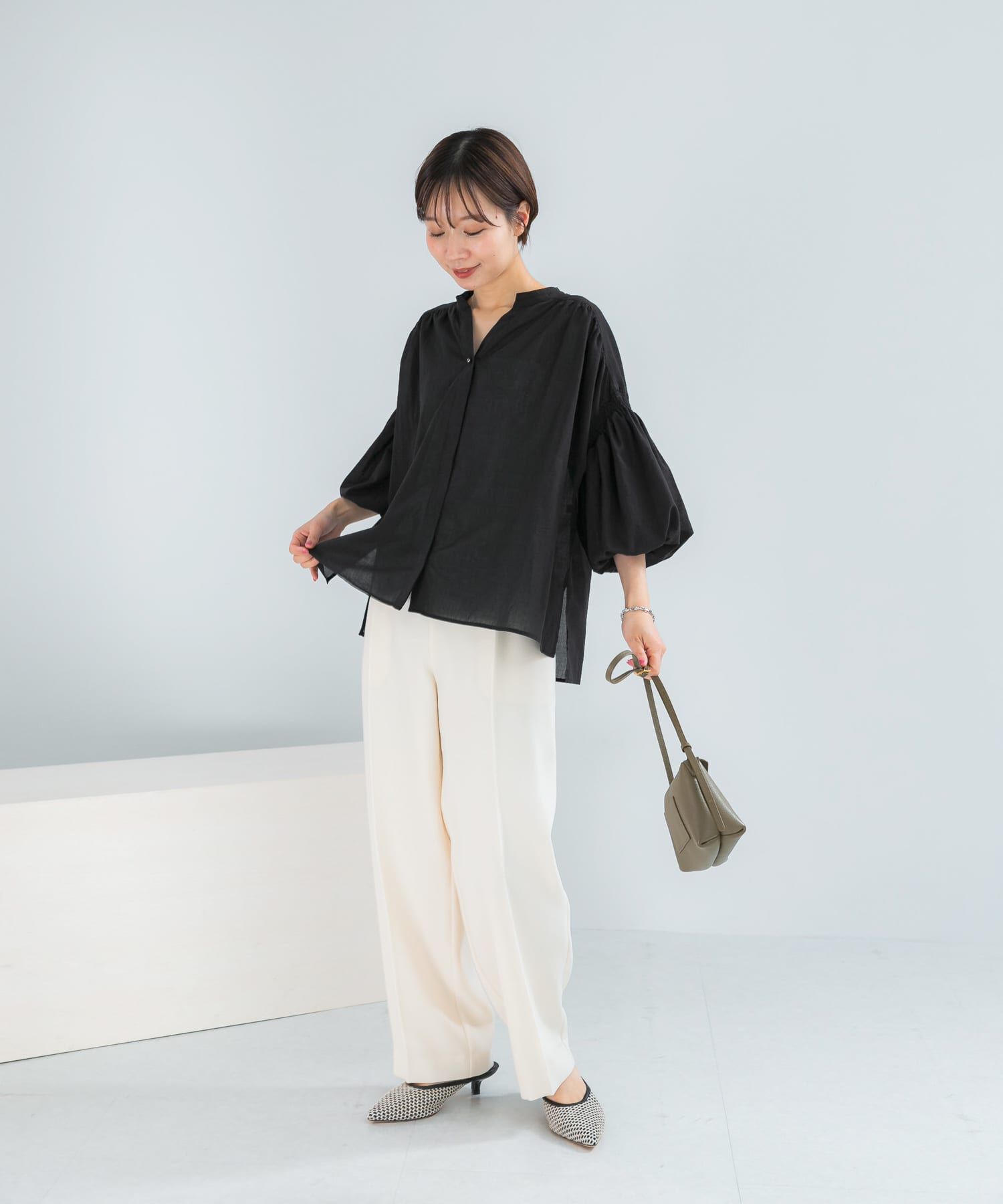 URBAN RESEARCH ROSSO「『WEB限定』コットンボイルバルーンスリーブブラウス」|シャツ・ブラウス|