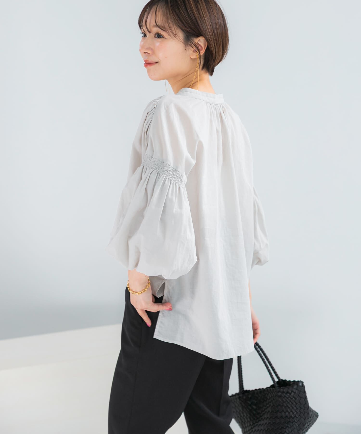 URBAN RESEARCH ROSSO「『WEB限定』コットンボイルバルーンスリーブブラウス」|シャツ・ブラウス|