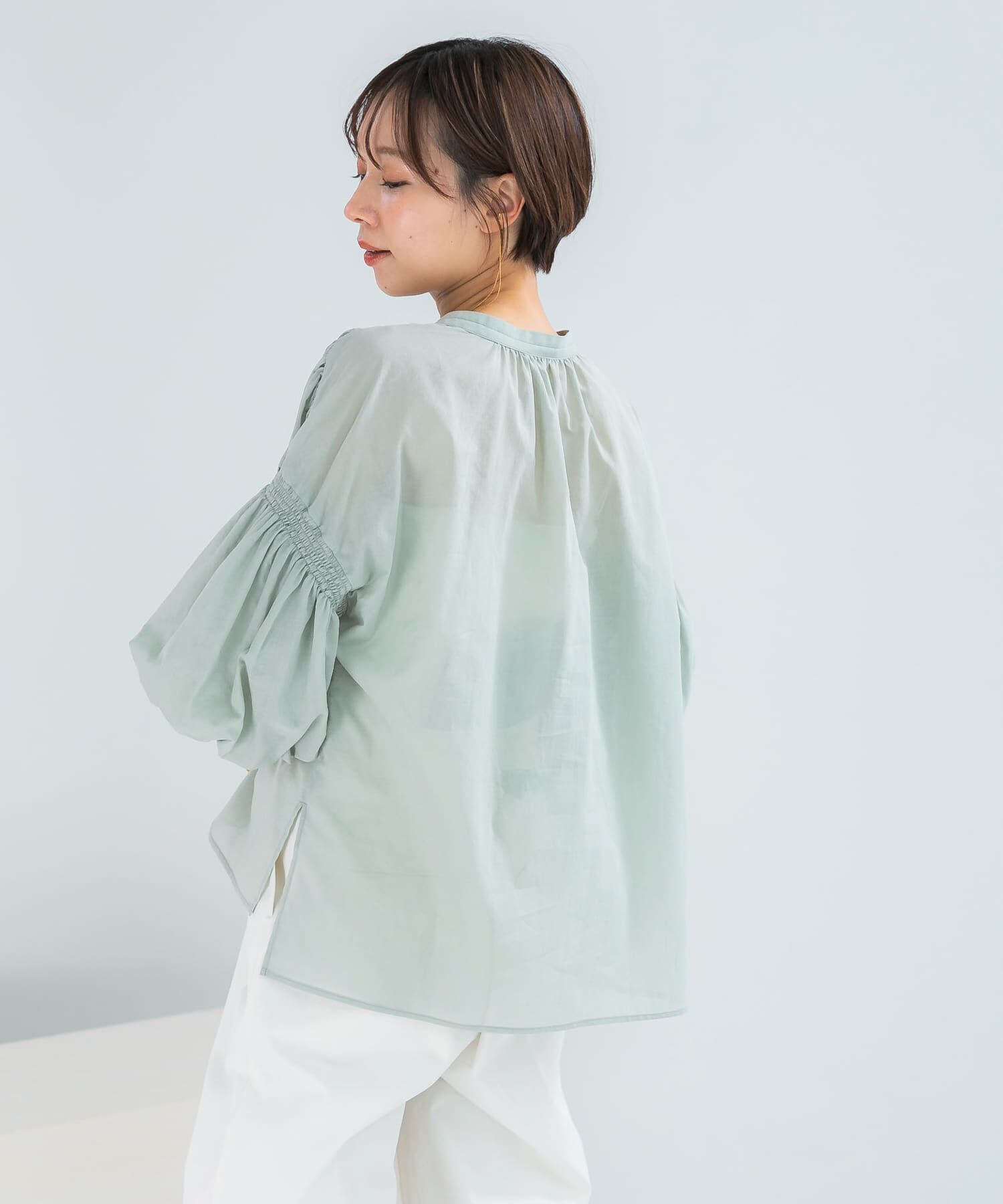 URBAN RESEARCH ROSSO「『WEB限定』コットンボイルバルーンスリーブブラウス」|シャツ・ブラウス|