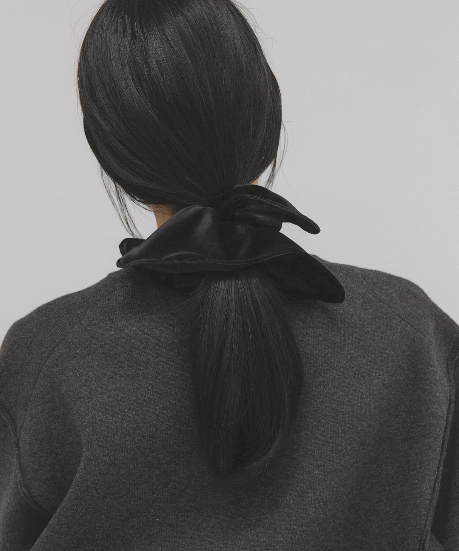  「スクエアベロアシュシュ」|ヘアゴム・シュシュ|