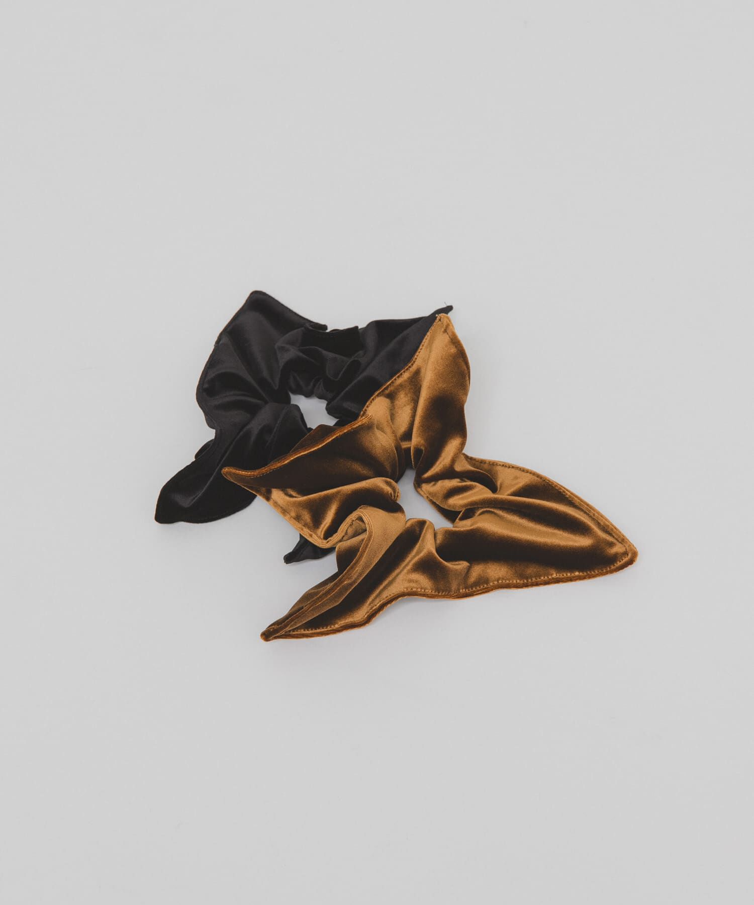  「スクエアベロアシュシュ」|ヘアゴム・シュシュ|