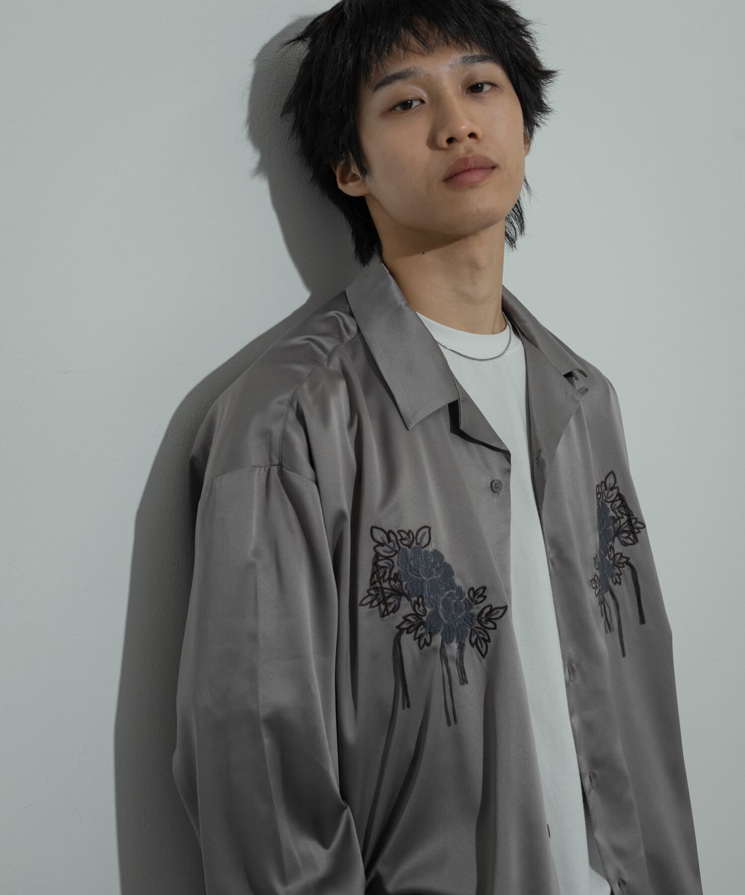 SENSE OF PLACE by URBAN RESEARCH「ボタニカルシシュウロングスリーブシャツ」|シャツ・ブラウス|