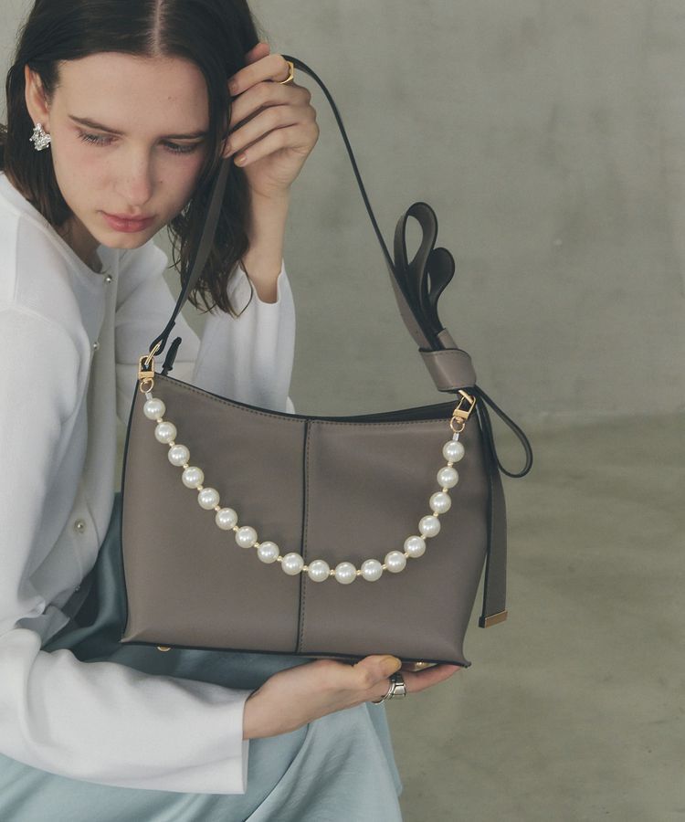 YECCA VECCA「パールチャーム付きリボンベルトバッグ」|ショルダー・メッセンジャー|