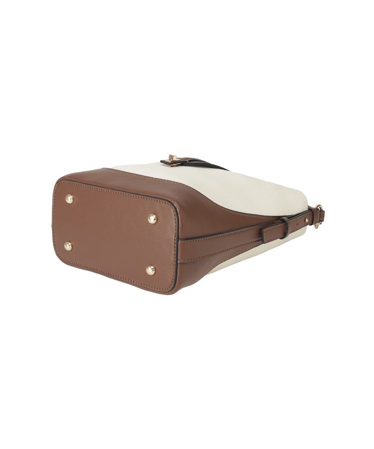 YECCA VECCA「ポーチインショルダーバッグ」|ショルダー・メッセンジャー|