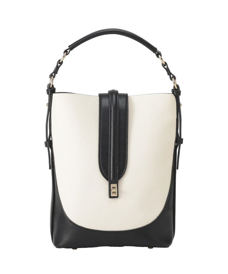 YECCA VECCA「ポーチインショルダーバッグ」|ショルダー・メッセンジャー|