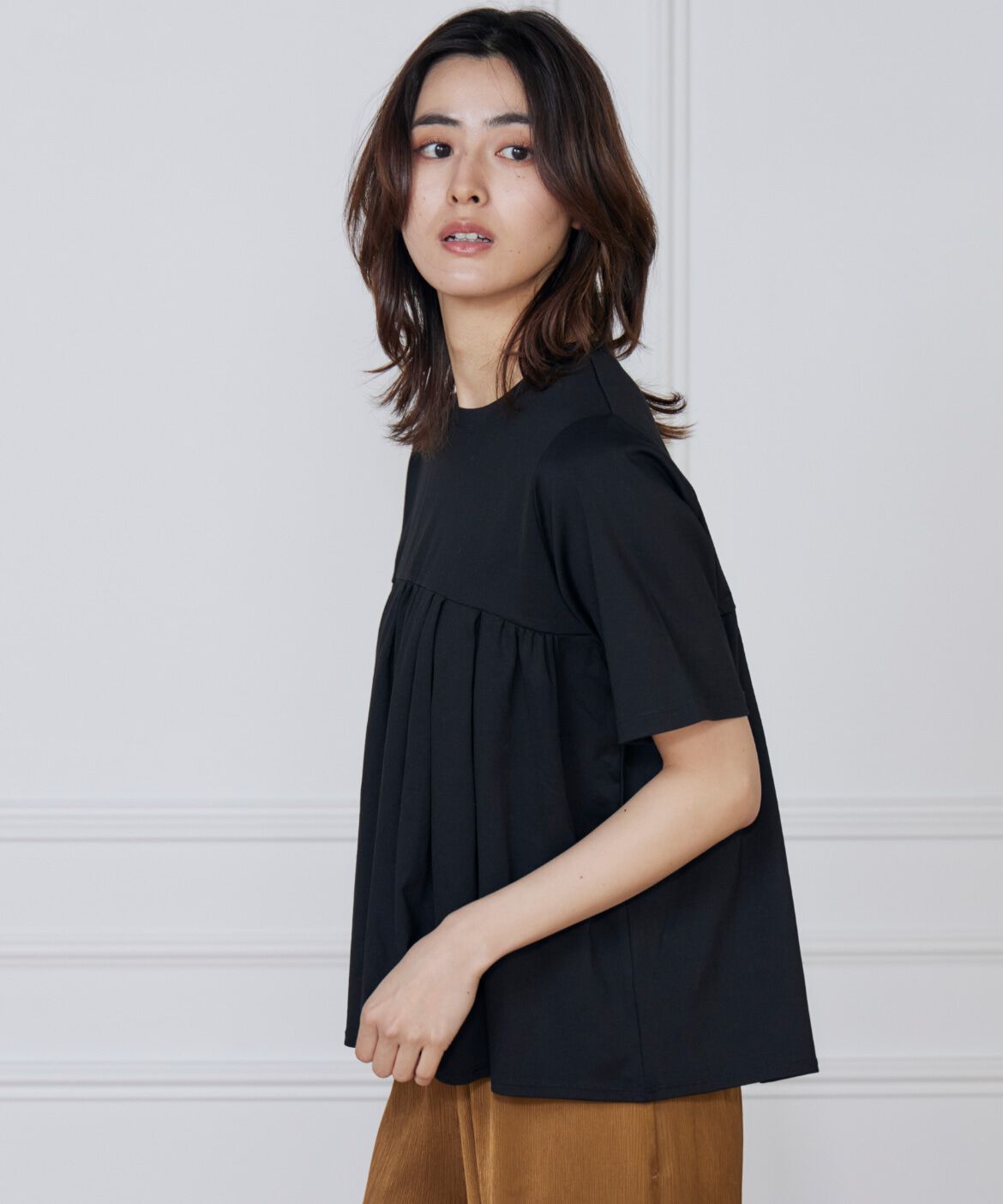 DAY by DAY it&rsquo;s international「タックギャザー切り替えトップス」|Tシャツ・カットソー|ブラック