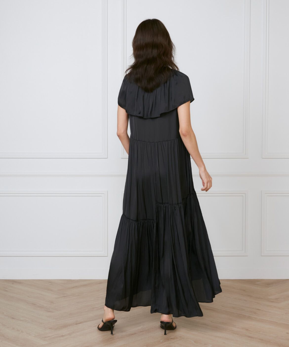 INED「ケープワンピース《la veille by SUPERIOR CLOSET》」|ワンピース|