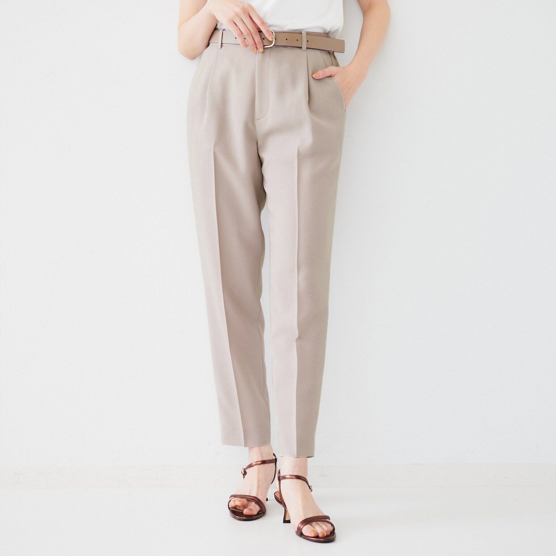 UNTITLED「【接触冷感/UV/セットアップ可能】ライトウェイト タックテーパードパンツ」|その他|