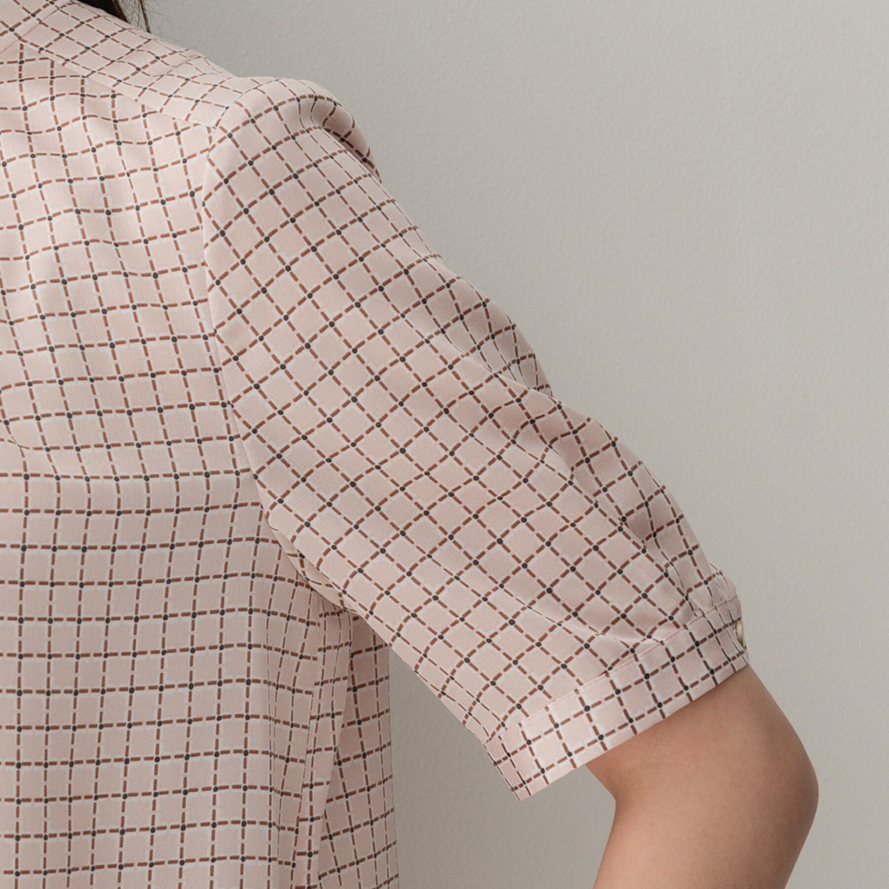 UNTITLED「ジオメボウタイブラウス」|シャツ・ブラウス|