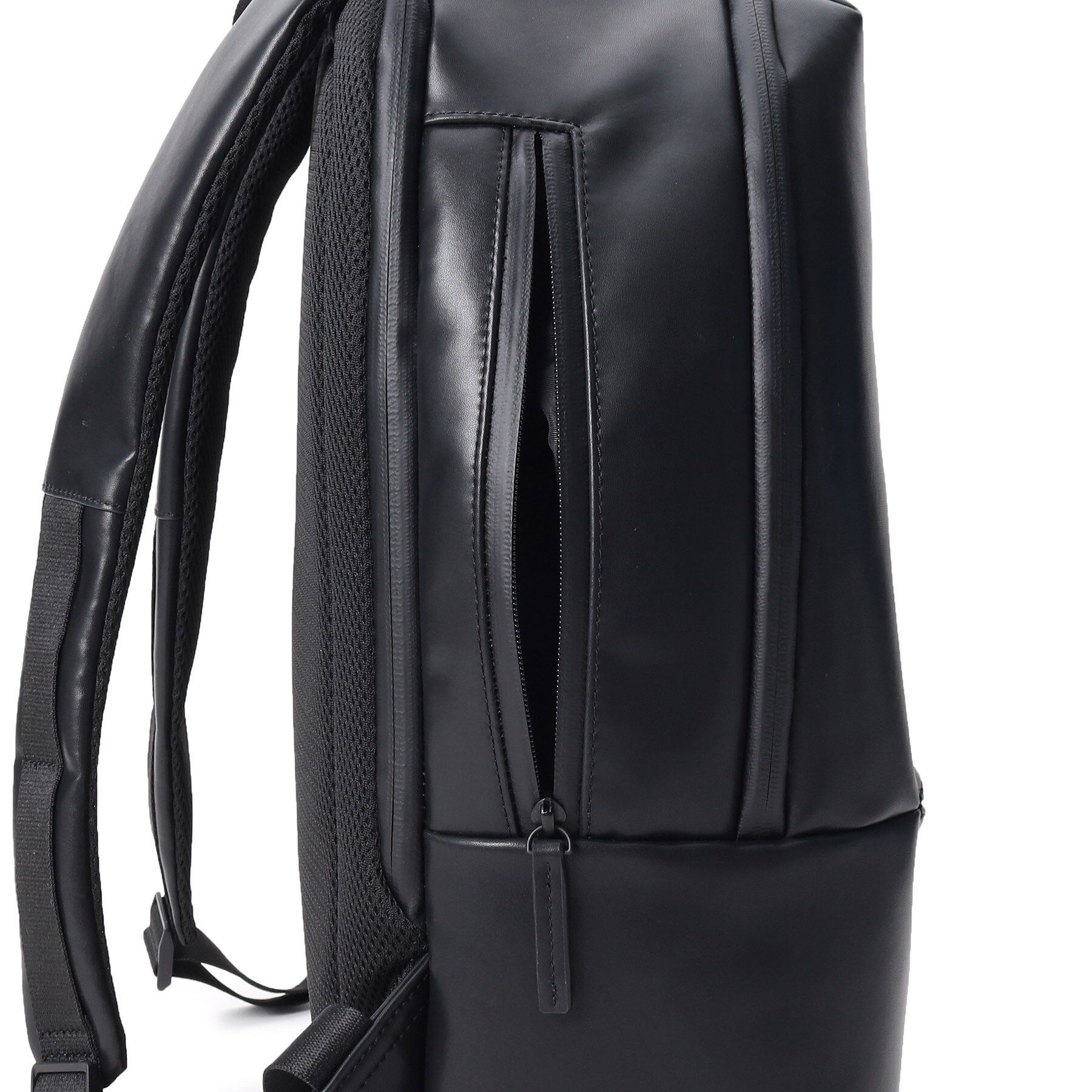 DRESSTERIOR「リサイクルレザーバックパック」|リュック|