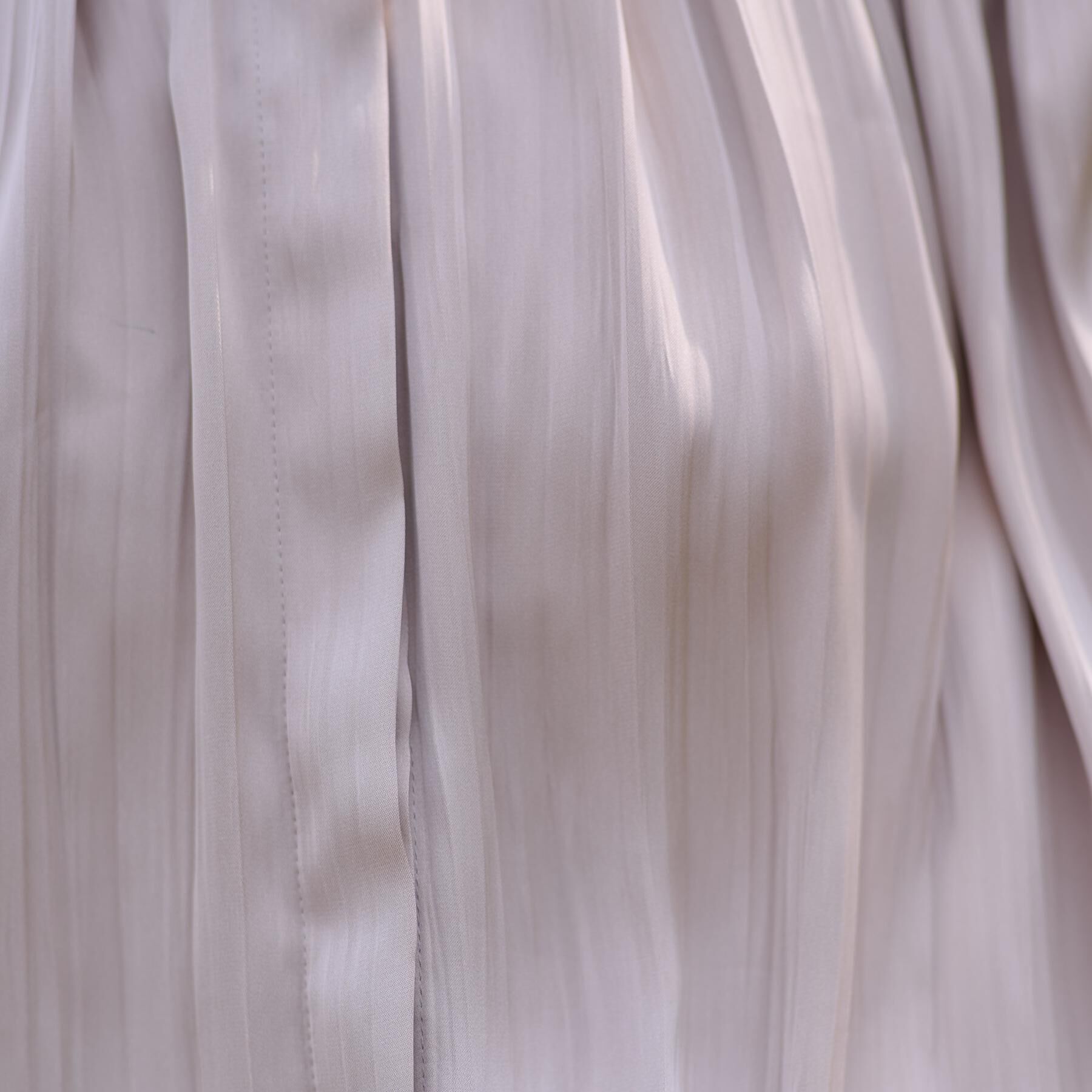 DRESSTERIOR「【洗える/きれいめ】プリーツサテンブラウス」|シャツ・ブラウス|