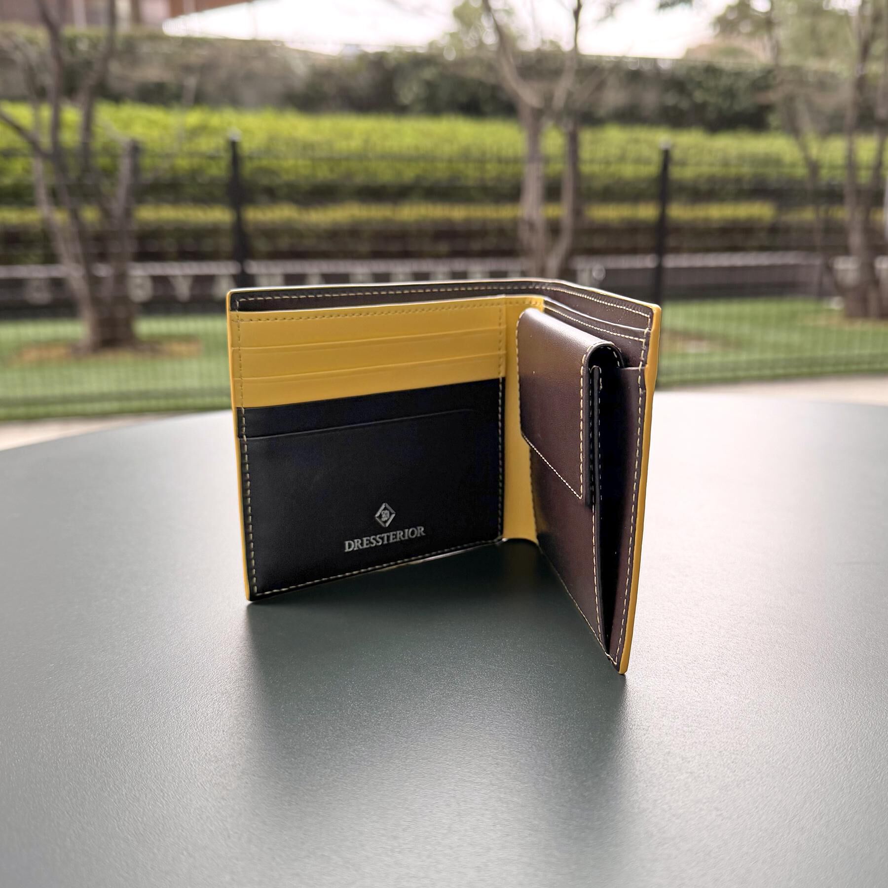 DRESSTERIOR「コインケース付き 2つ折りウォレット」|財布|ブラウン(744)