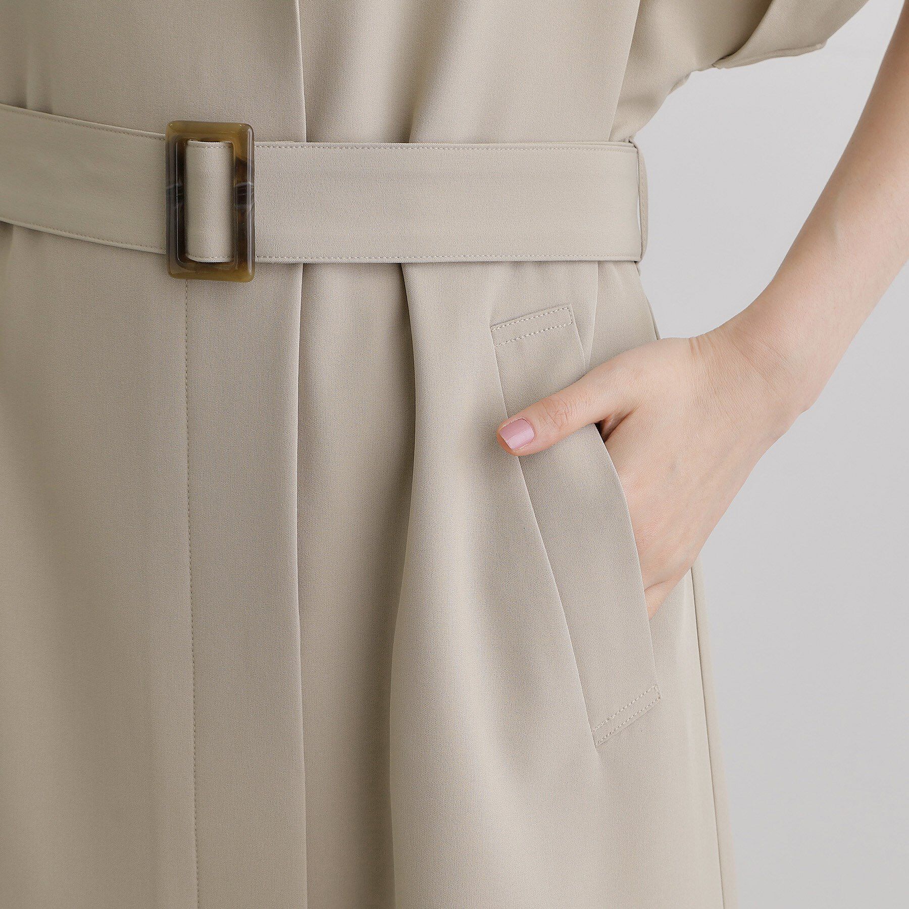 grove「【雑誌掲載】シーズレスで使えるトレンチライク2WAYワンピース」|ワンピース|