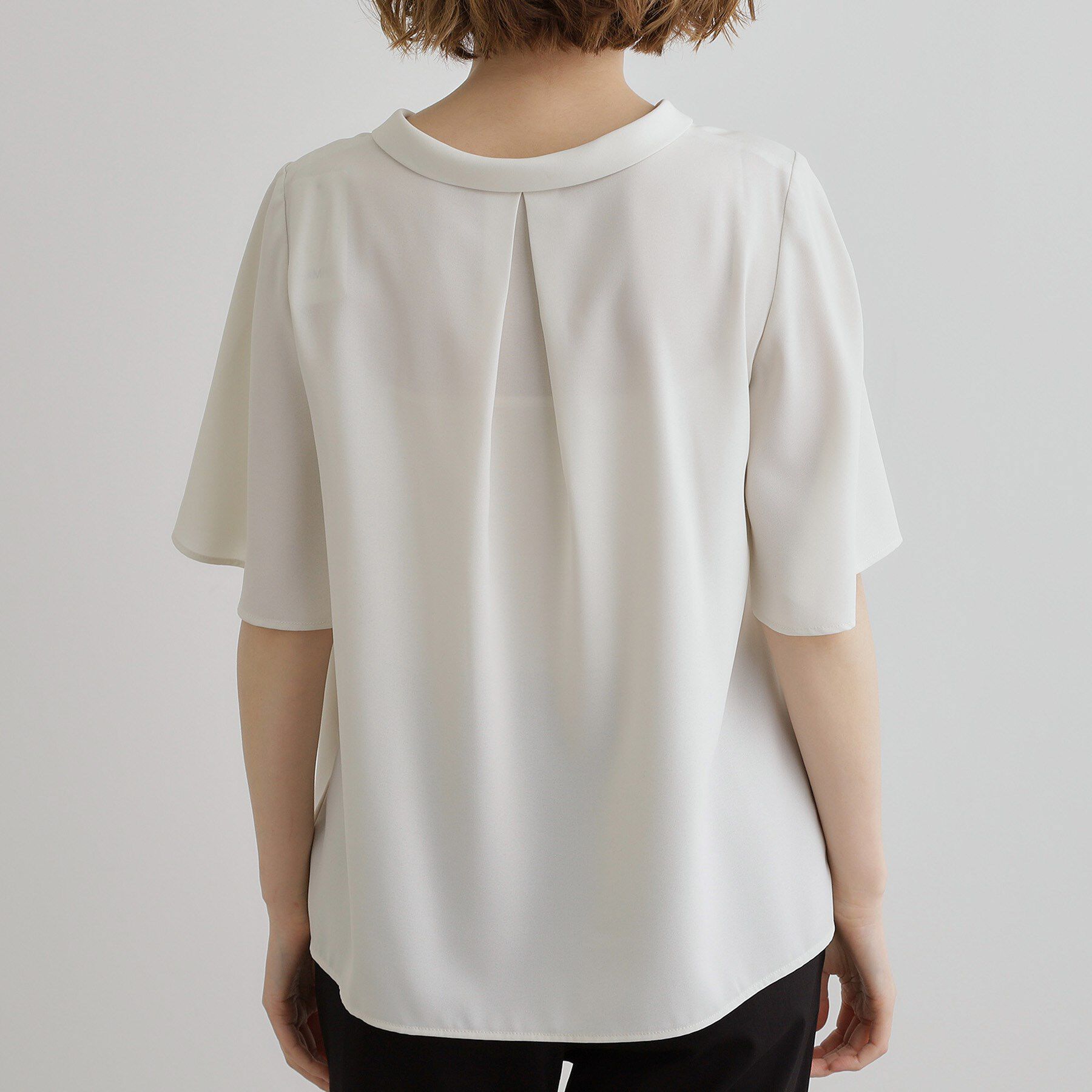 grove「【華やか】パール調ピン付きボウタイブラウス」|シャツ・ブラウス|