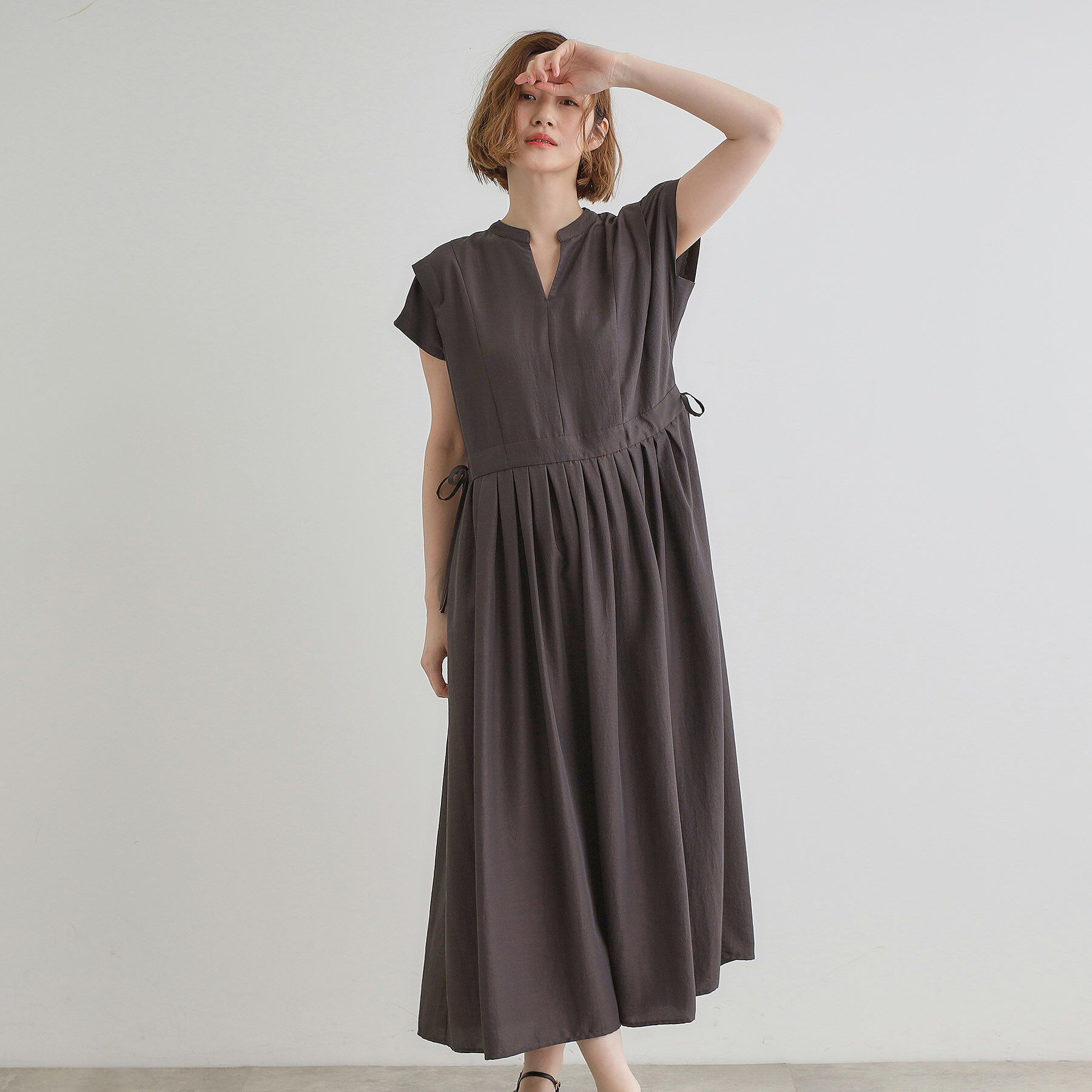 grove「【晴れの日も雨の日も】撥水タックワンピース」|ワンピース|
