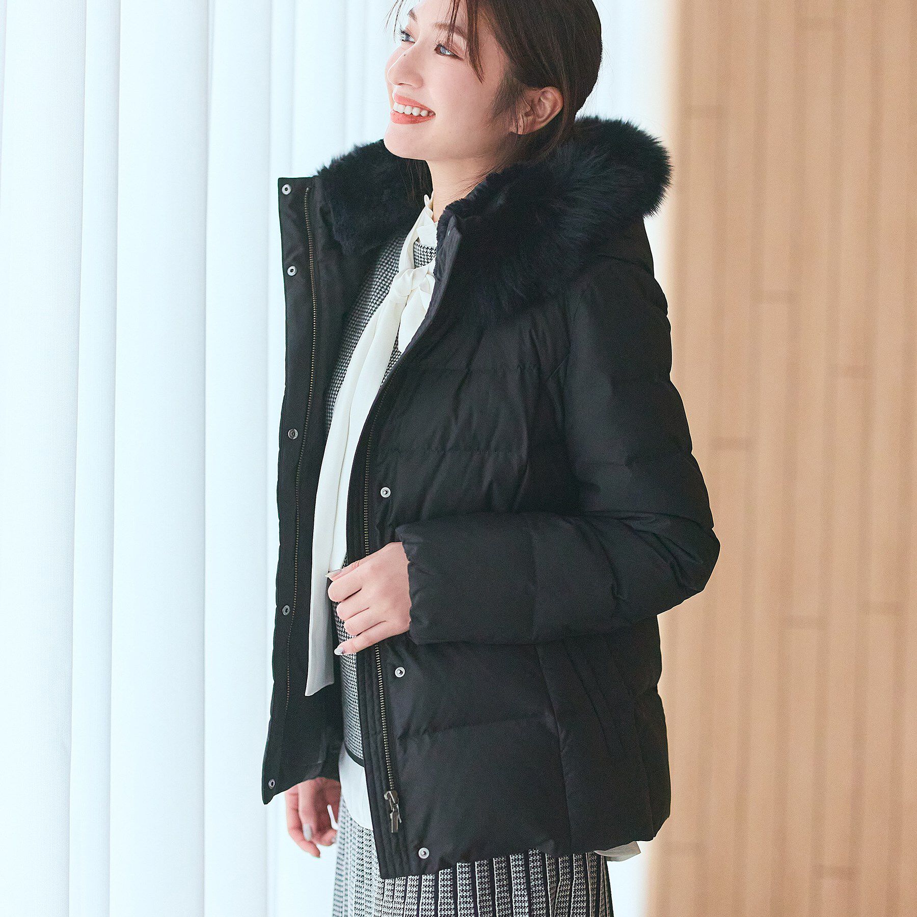 INDIVI「【名品／撥水／抗菌防臭】ショート丈リサイクルダウンコート」|ダウン|ブラック(019)