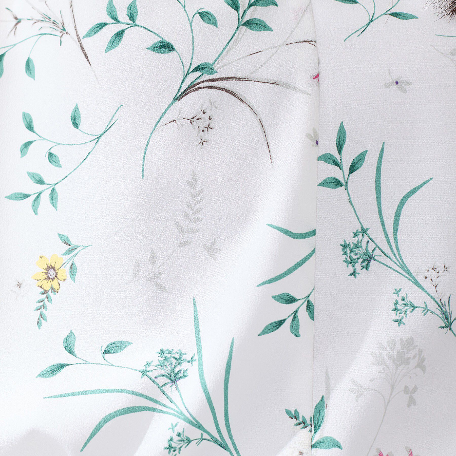 INDIVI「【SETUP可能】モダンフラワー柄キャンディスリーブブラウス」|シャツ・ブラウス|