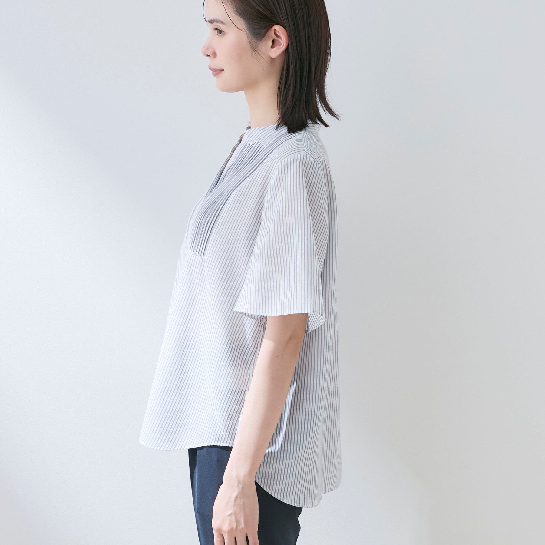 INDIVI「【洗える】シアーシャンブレーピンタックブラウス」|シャツ・ブラウス|