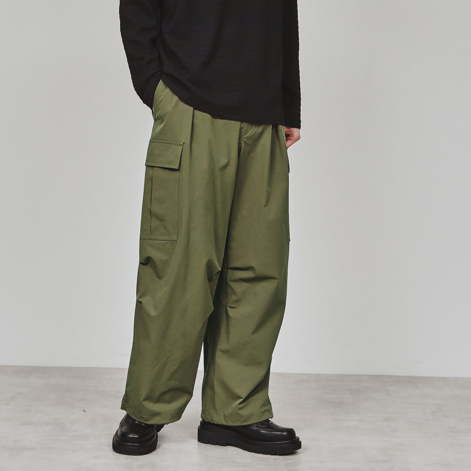 tk.TAKEO KIKUCHI「【機能素材】AMATAストレッチカーゴパンツ」|その他|カーキ(027)