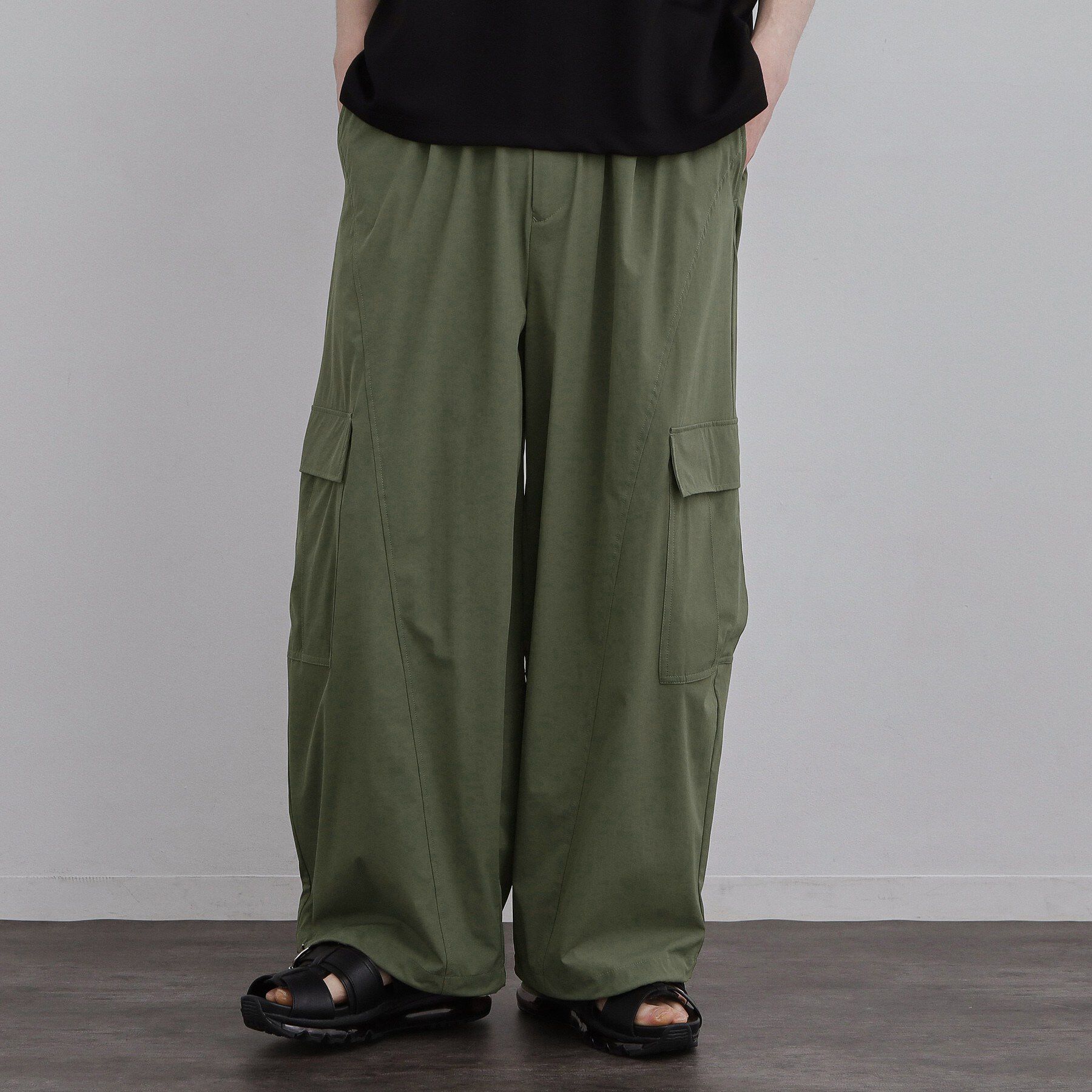 tk.TAKEO KIKUCHI「カッティングカーゴパンツ」|その他|カーキ(027)