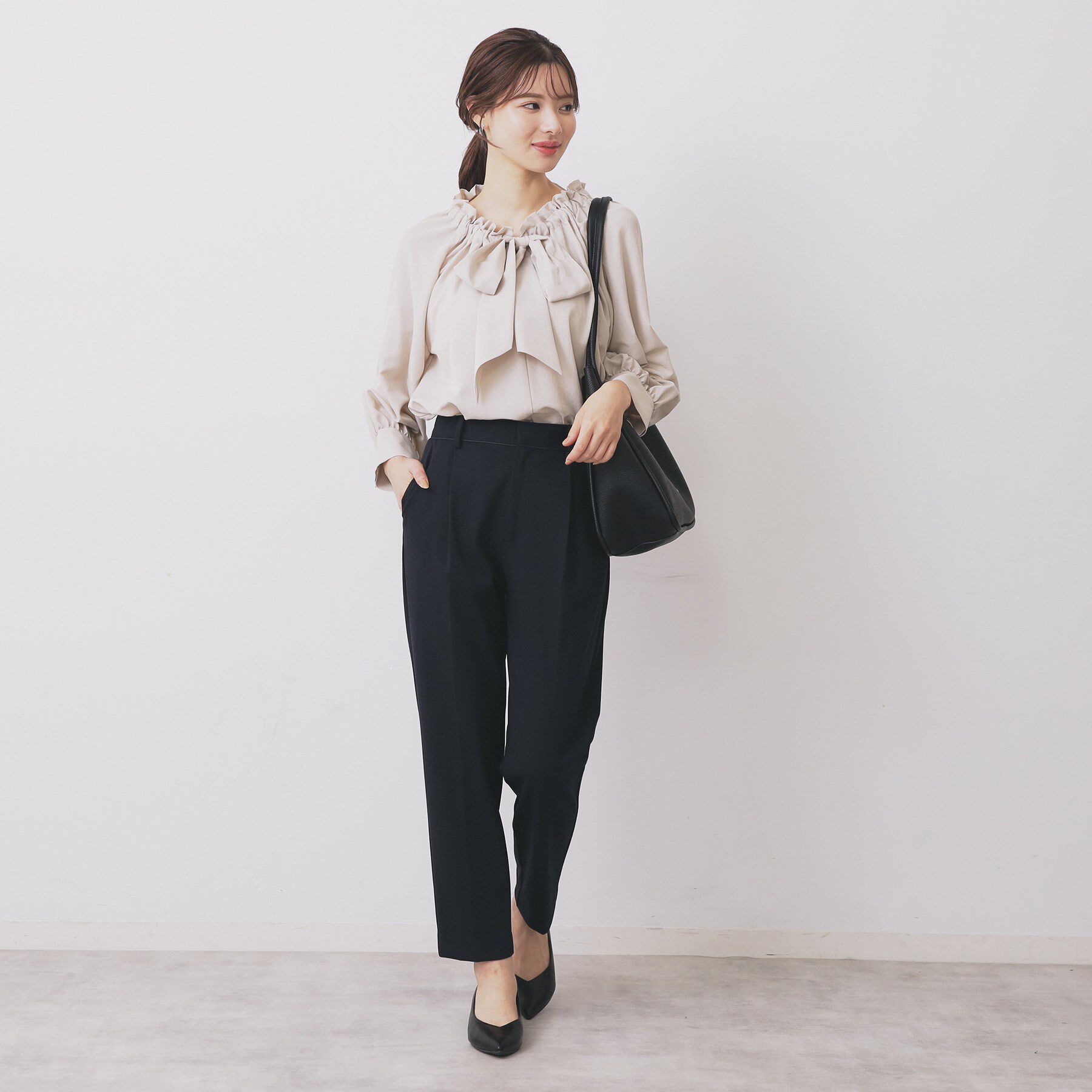 index「ボウタイフリルギャザーブラウス【洗濯機OK】」|シャツ・ブラウス|