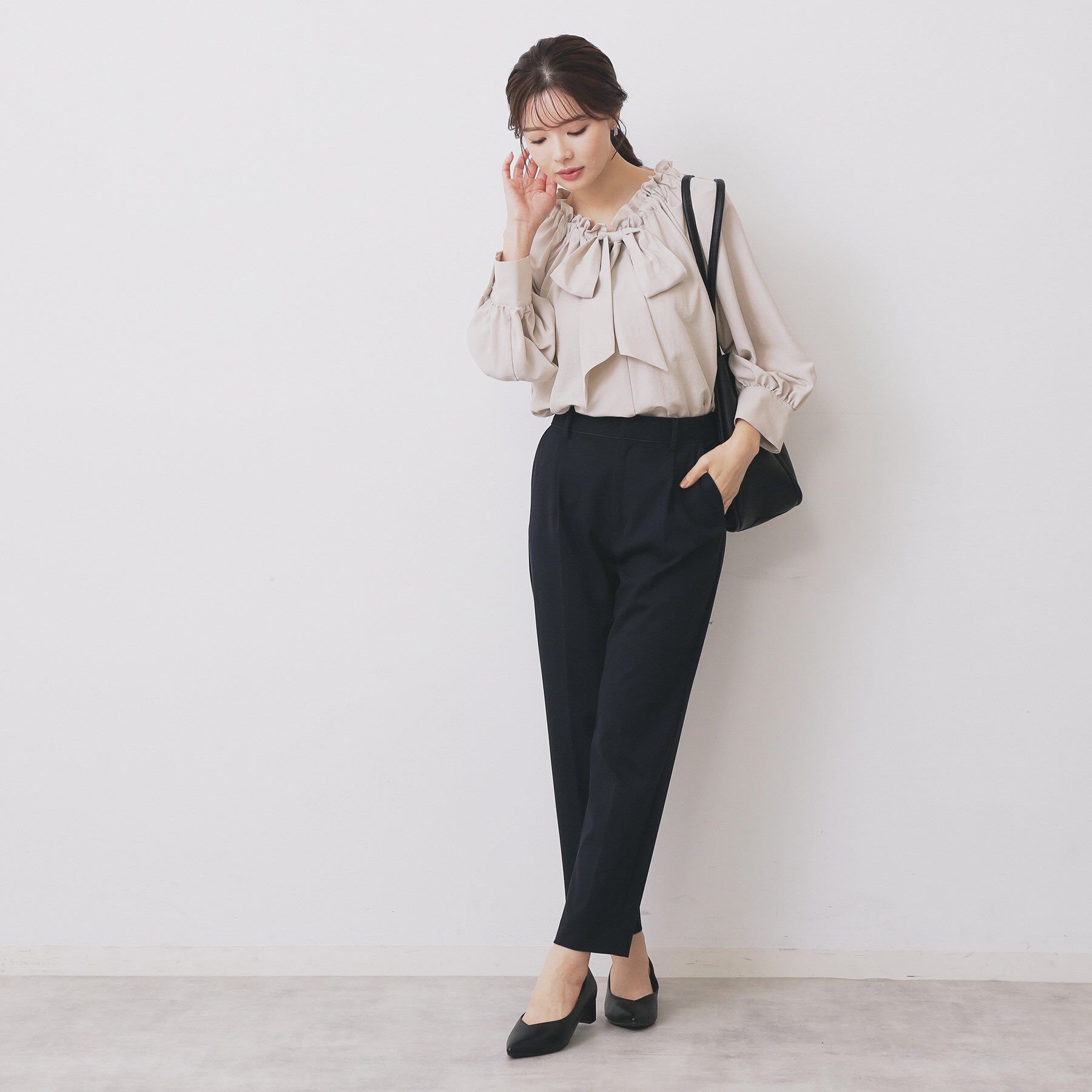 index「ボウタイフリルギャザーブラウス【洗濯機OK】」|シャツ・ブラウス|