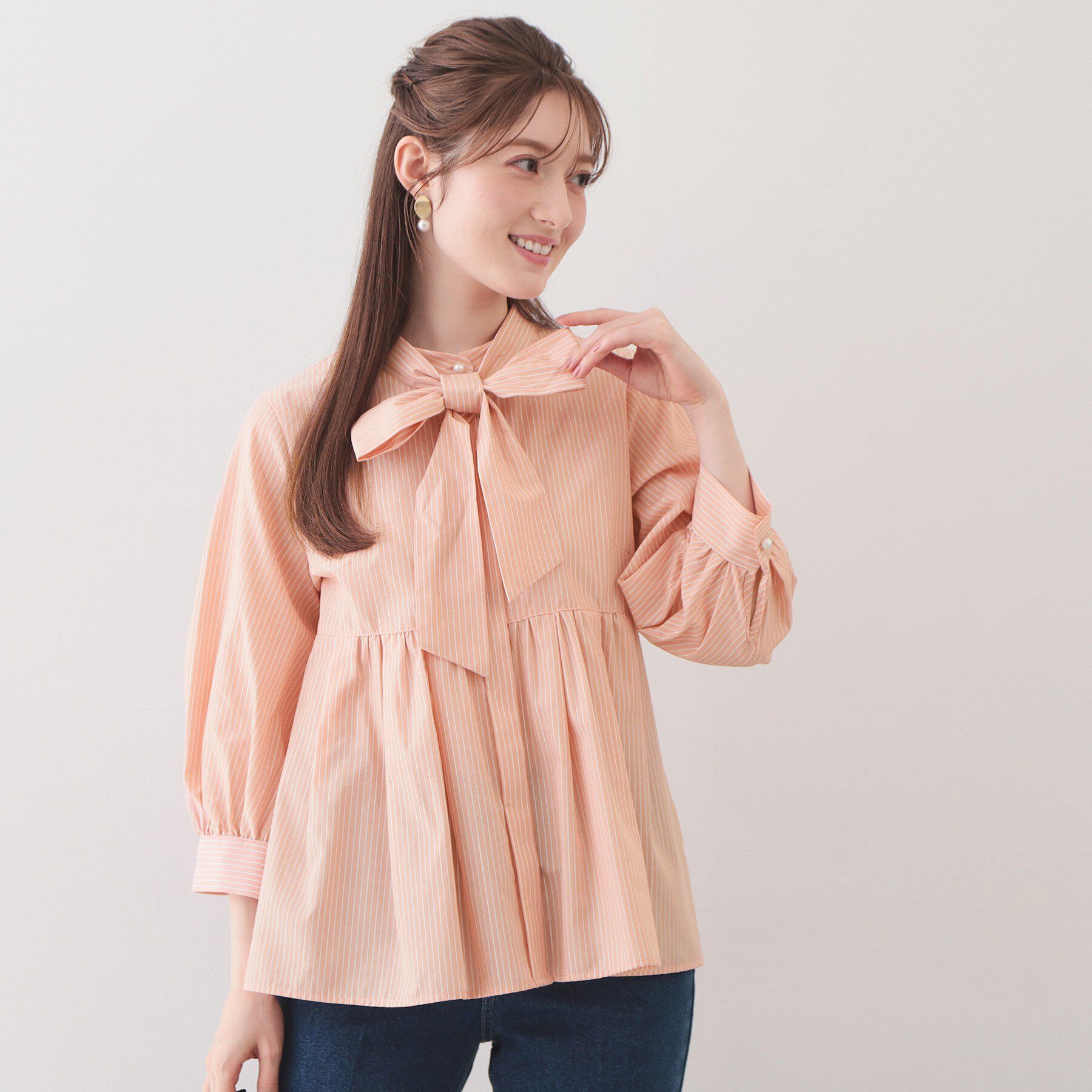 index「2WAYペプラムブラウス/ボウタイ取り外し可【洗濯機OK/イージーアイロン/防シワ】《XS～LL/8」|シャツ・ブラウス|