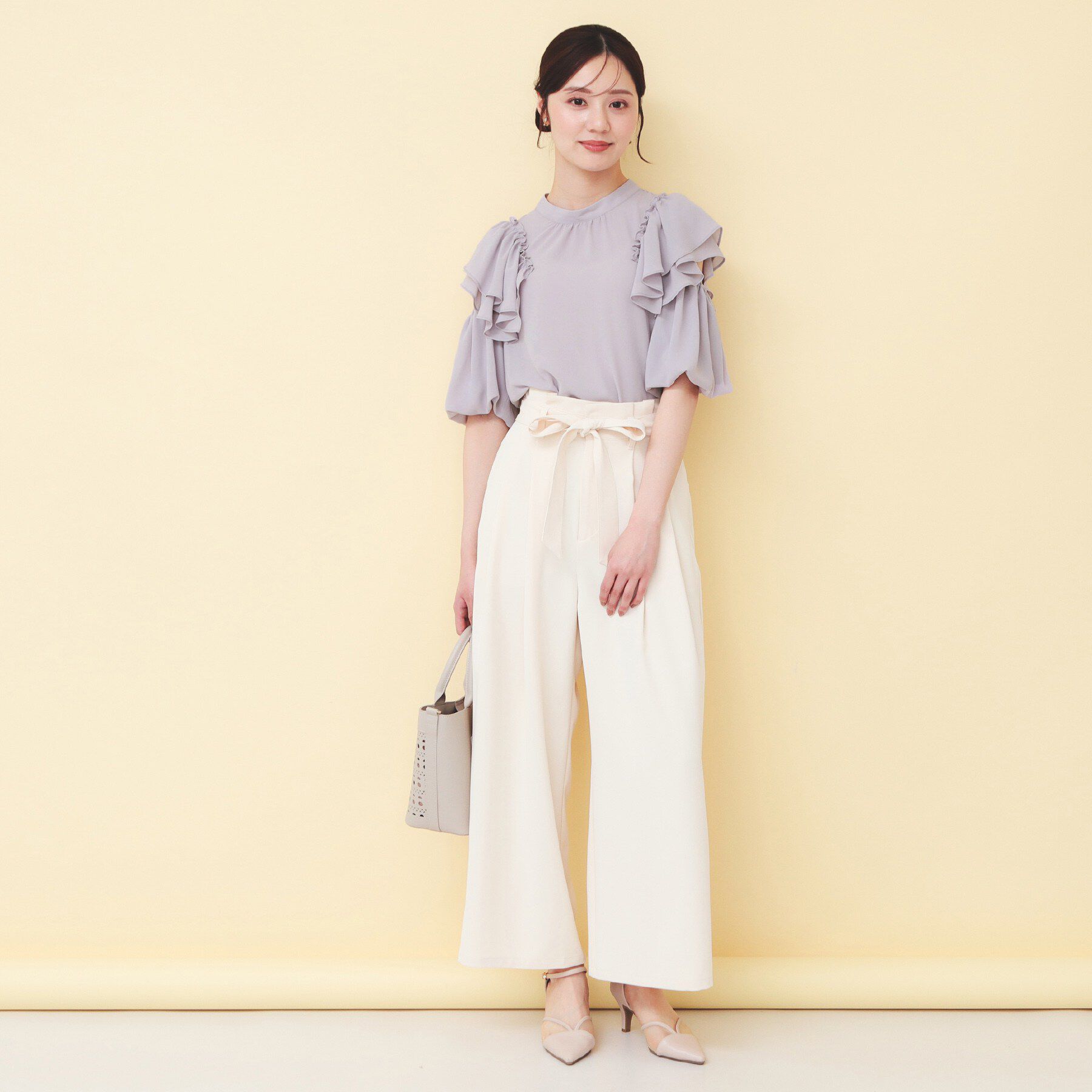 index「フリルスリットバルーンスリーブブラウス【洗濯機OK/イージーアイロン/防シワ】」|シャツ・ブラウス|