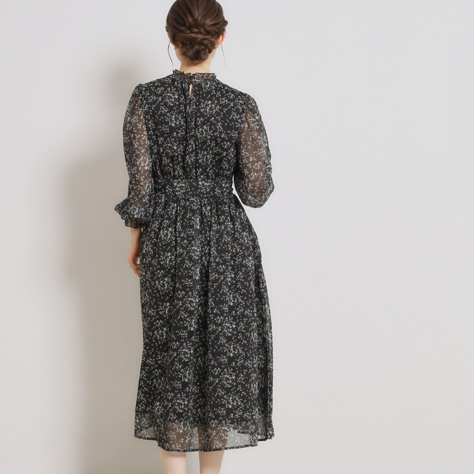 Couture broach「【洗える・着映え】楊柳小花シャーリングワンピース」|ワンピース|