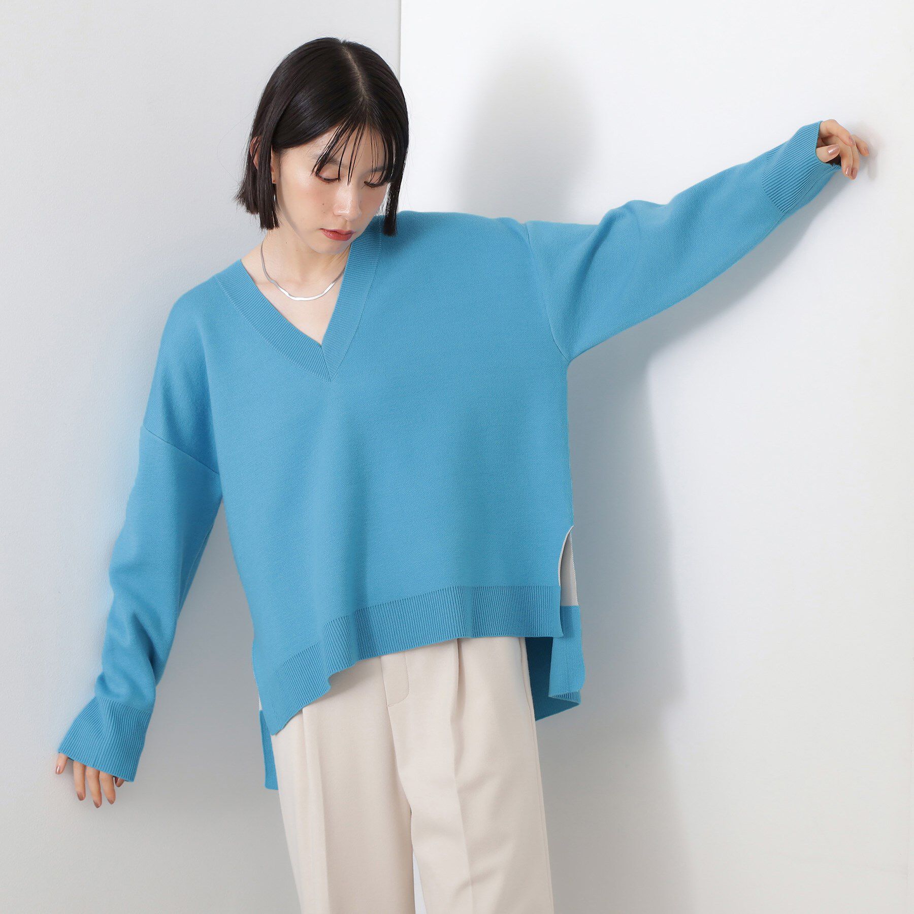 THE SHOP TK「【体型カバー】ゆったり サイドスリットニット」|ニット・セーター|ブルー(091)