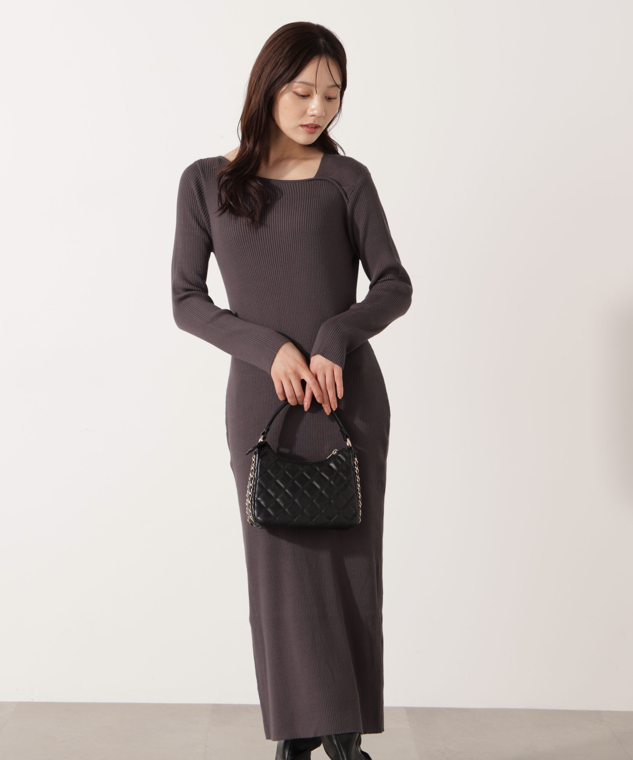 PROPORTION BODY DRESSING「デコルテアシメリブニットワンピース」|ワンピース|